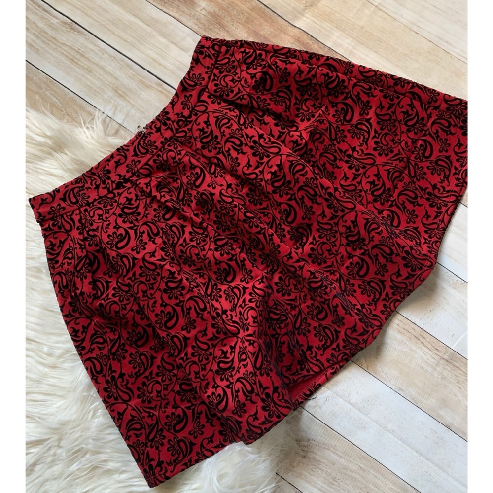Forever 21 Maroon & Black Skirt